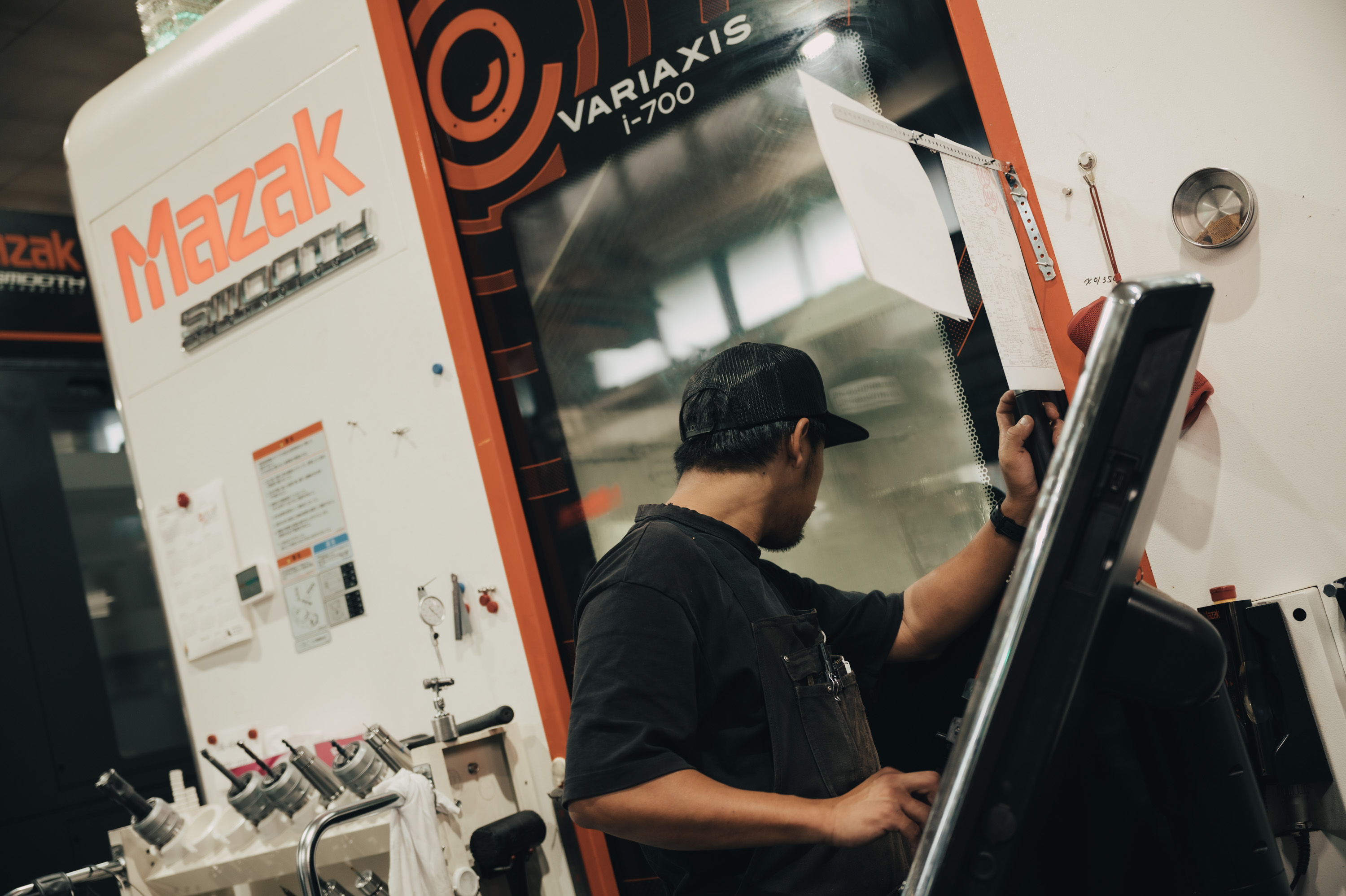 5軸加工機 VARIAXIS i-700